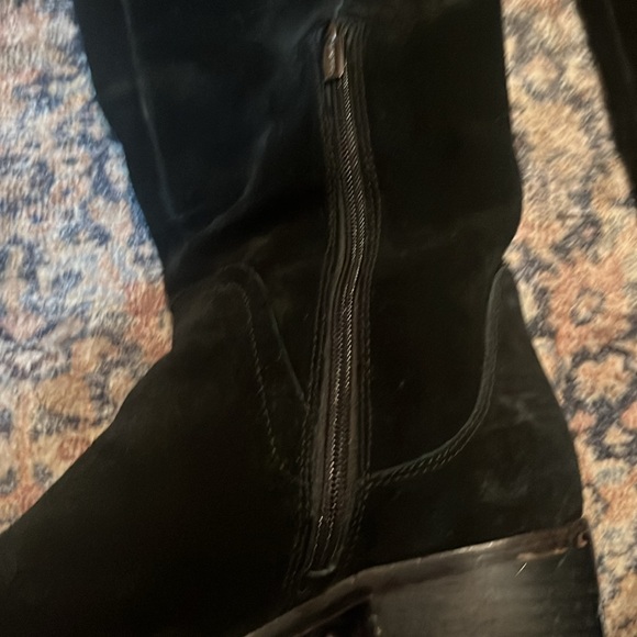 Vince Camuto Over the Knee Black Boot Suede 9.5 women’s - Picture 4 of 11